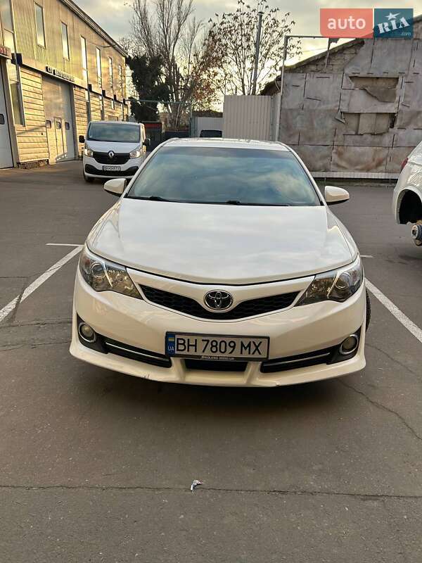 Toyota Camry 2013