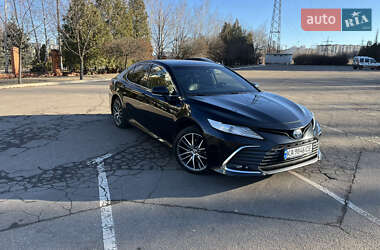 Седан Toyota Camry 2021 в Кривом Роге