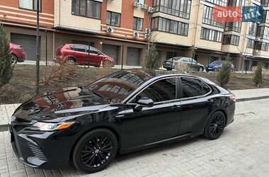 Седан Toyota Camry 2019 в 