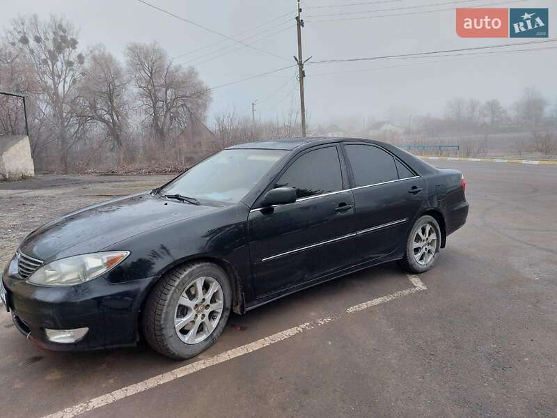 Седан Toyota Camry 2005 в Виннице