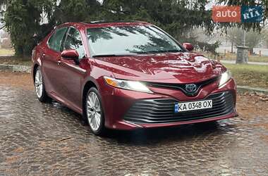 Седан Toyota Camry 2018 в Києві