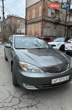 Седан Toyota Camry 2004 в Дніпрі