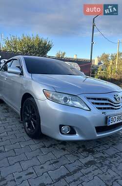 Седан Toyota Camry 2011 в Тернополі