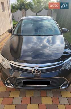 Седан Toyota Camry 2016 в 
