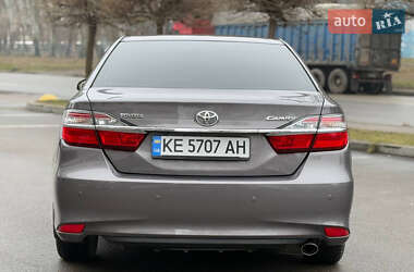 Седан Toyota Camry 2015 в Дніпрі