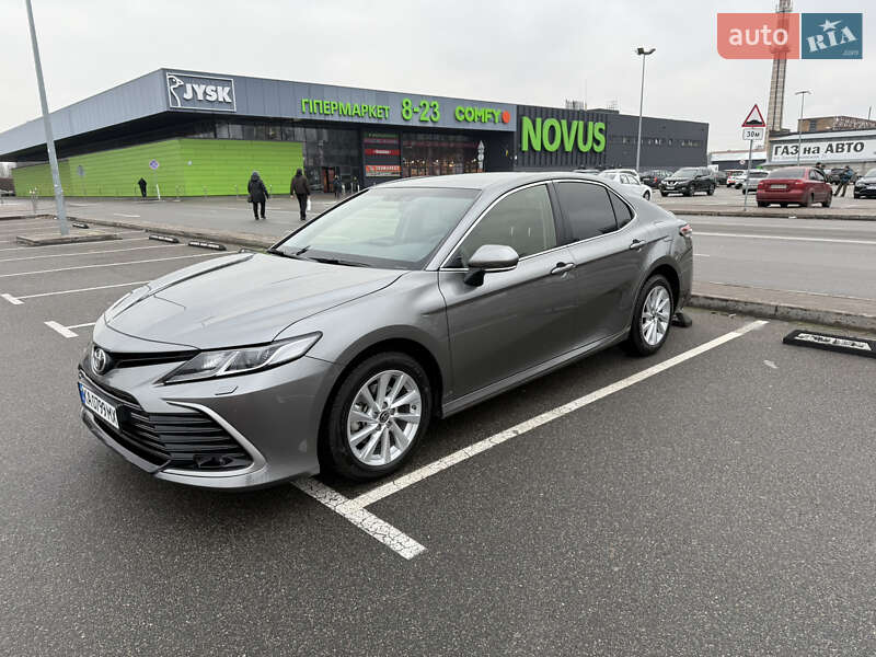 Toyota Camry 2024