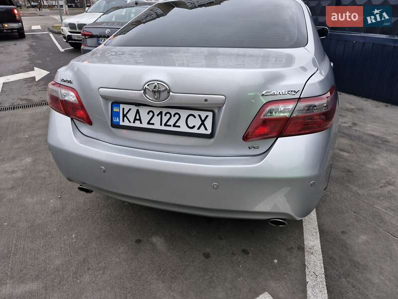 Седан Toyota Camry 2007 в Киеве