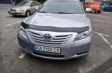 Седан Toyota Camry 2007 в Києві