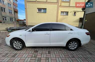 Седан Toyota Camry 2006 в Калуші