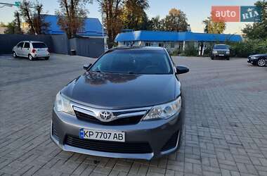 Седан Toyota Camry 2013 в Запорожье