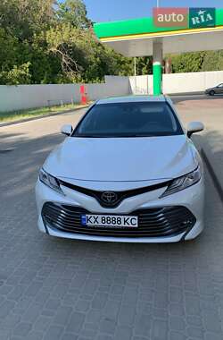 Седан Toyota Camry 2020 в Харкові