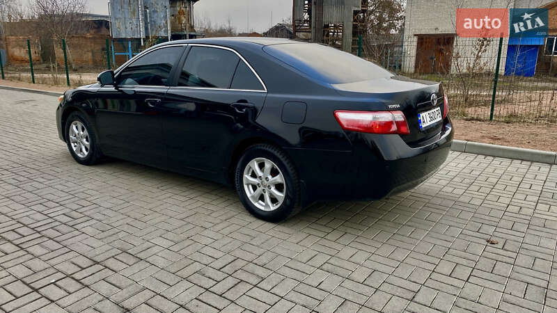 Седан Toyota Camry 2011 в Житомирі