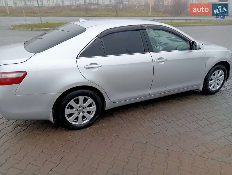 Седан Toyota Camry 2008 в Харкові