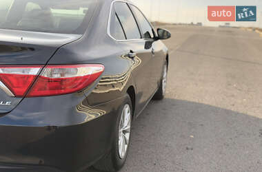 Седан Toyota Camry 2015 в 