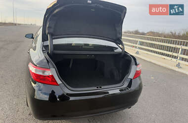 Седан Toyota Camry 2015 в 