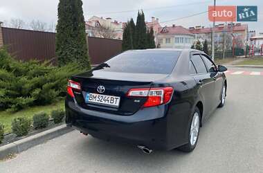 Седан Toyota Camry 2014 в Києві