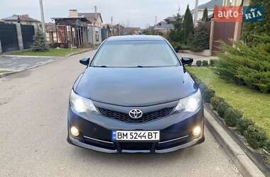 Седан Toyota Camry 2014 в Києві