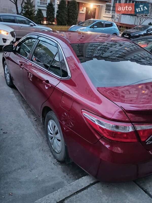 Седан Toyota Camry 2015 в Львове