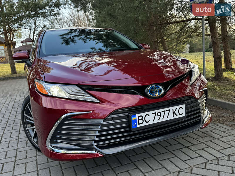 Седан Toyota Camry 2021 в Дрогобыче