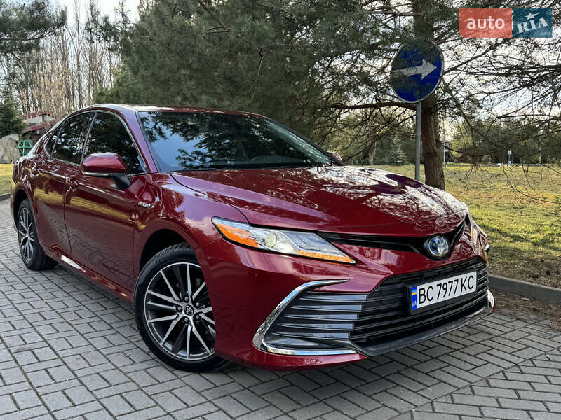Седан Toyota Camry 2021 в Дрогобыче