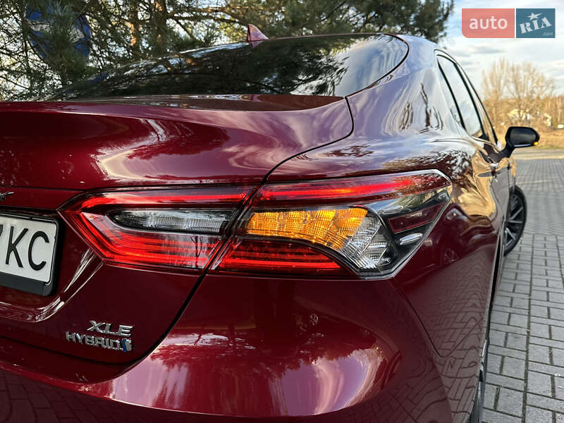 Седан Toyota Camry 2021 в Дрогобыче