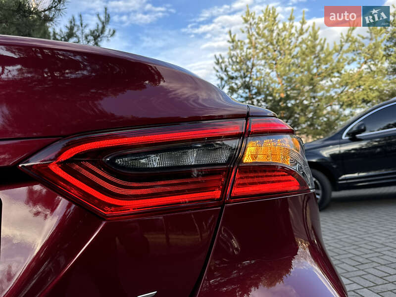 Седан Toyota Camry 2021 в Дрогобыче