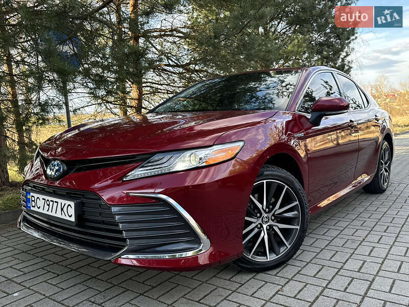 Седан Toyota Camry 2021 в Дрогобыче