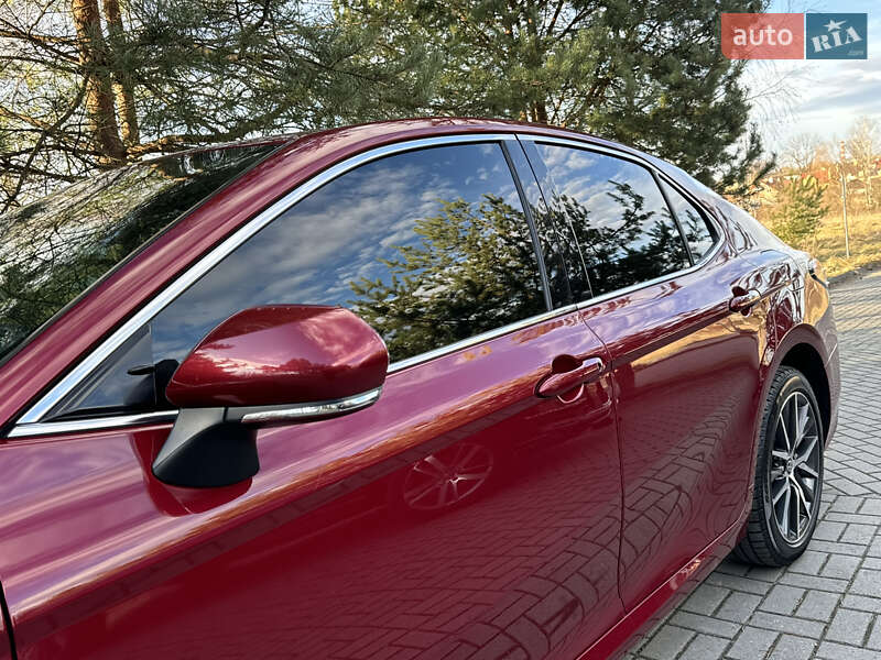 Седан Toyota Camry 2021 в Дрогобыче