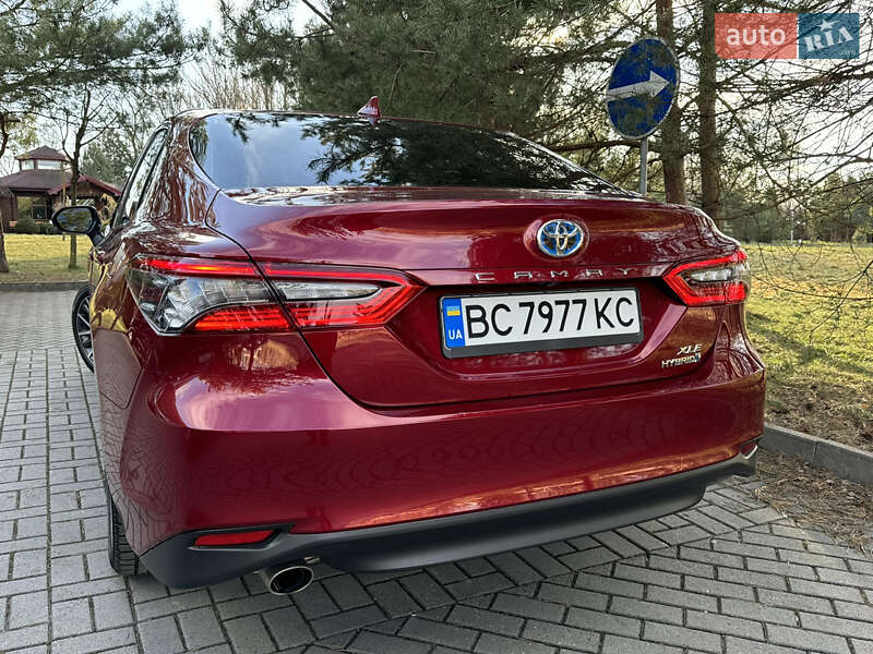 Седан Toyota Camry 2021 в Дрогобыче