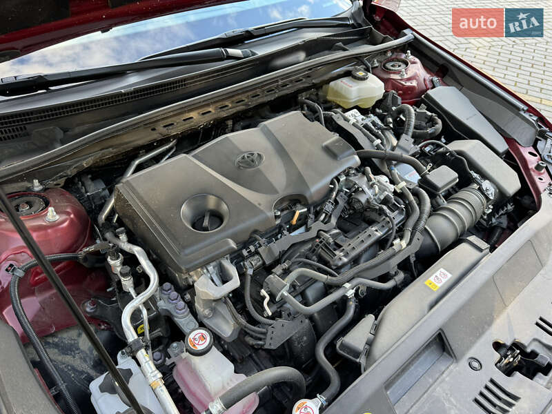 Седан Toyota Camry 2021 в Дрогобыче