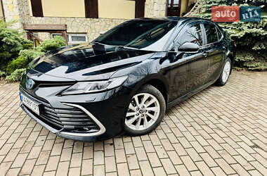 Седан Toyota Camry 2021 в Киеве