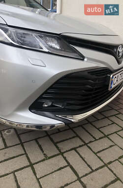 Седан Toyota Camry 2018 в Черкассах