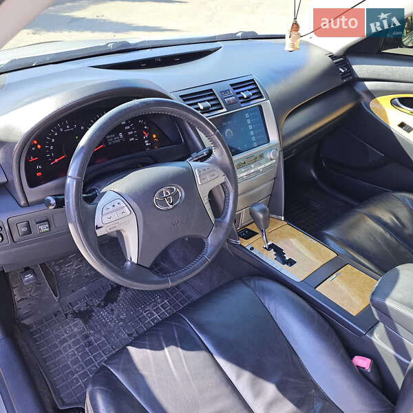 Седан Toyota Camry 2006 в Кам'янському