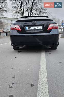 Седан Toyota Camry 2006 в Малині