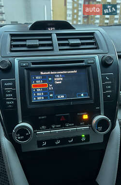 Седан Toyota Camry 2013 в 