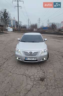 Седан Toyota Camry 2008 в Полтаве