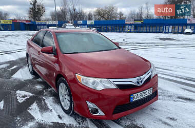 Седан Toyota Camry 2014 в Києві