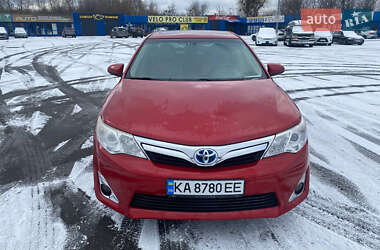 Седан Toyota Camry 2014 в Киеве