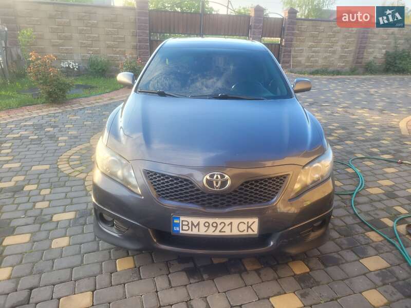 Седан Toyota Camry 2011 в Києві