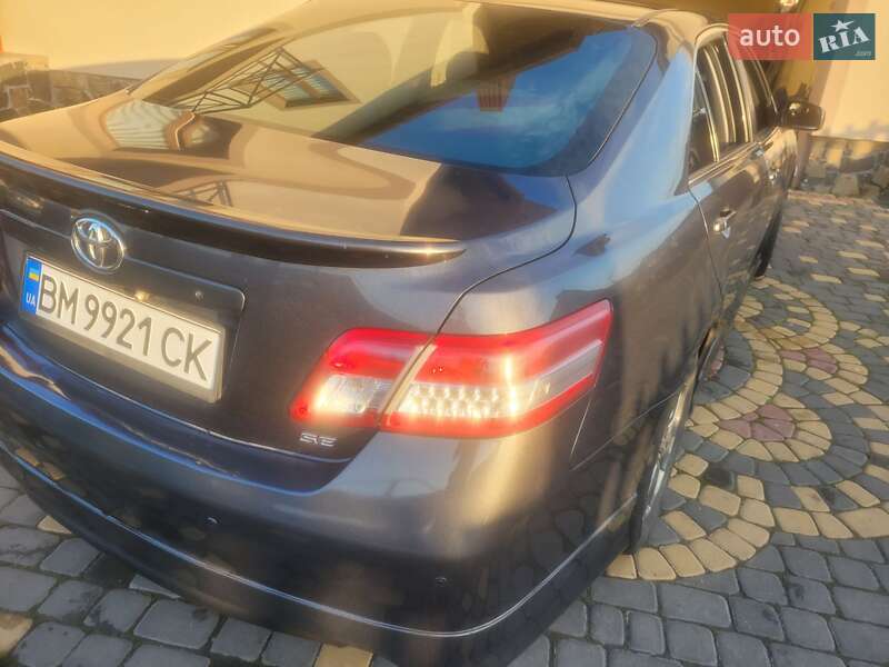 Седан Toyota Camry 2011 в Києві