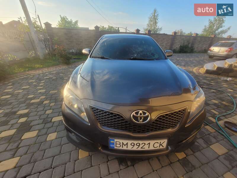 Седан Toyota Camry 2011 в Києві