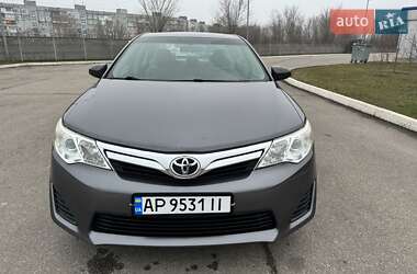 Седан Toyota Camry 2013 в Запоріжжі