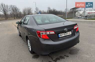 Седан Toyota Camry 2013 в Запоріжжі