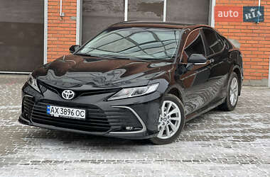 Седан Toyota Camry 2021 в Харкові