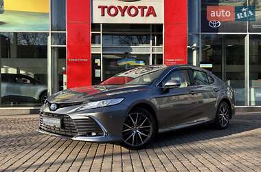 Седан Toyota Camry 2021 в Кривом Роге