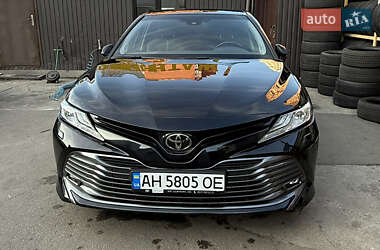 Седан Toyota Camry 2020 в Киеве