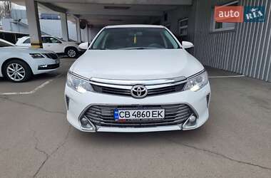 Седан Toyota Camry 2014 в Чернигове