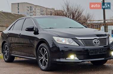 Седан Toyota Camry 2014 в Смілі