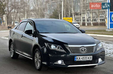 Седан Toyota Camry 2014 в Днепре