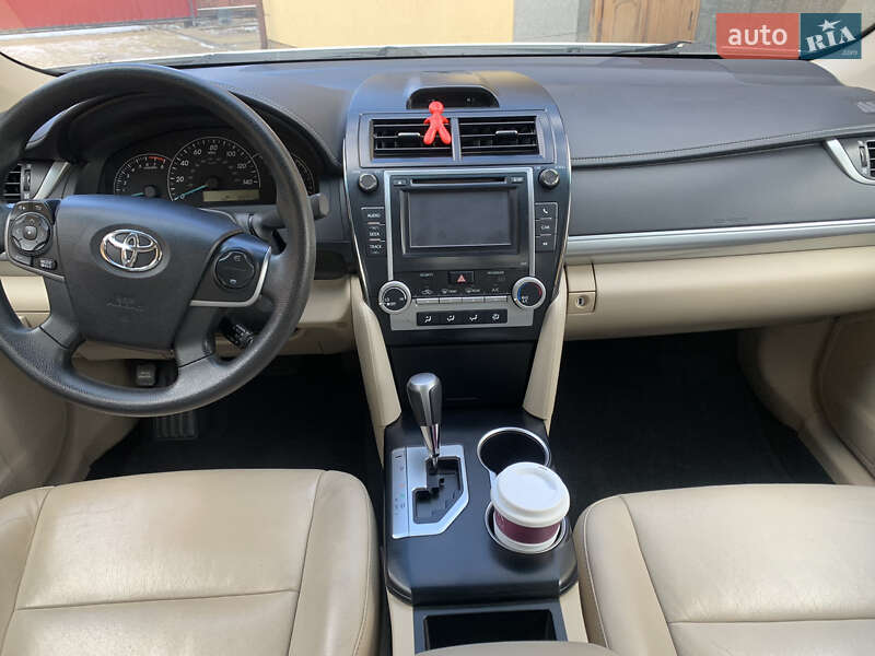 Седан Toyota Camry 2013 в Львове фото 9 Седан Toyota Camry 2013 в Львове